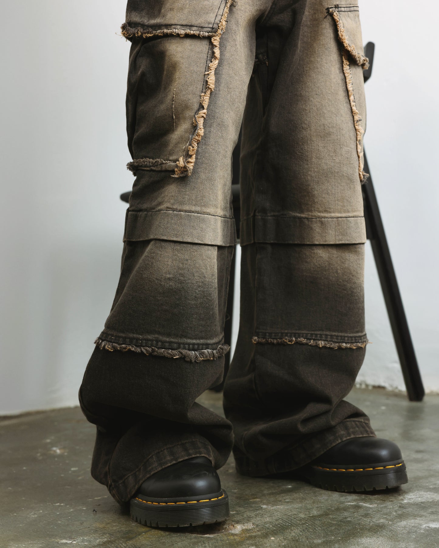 Frayed Trim Cargo Pant